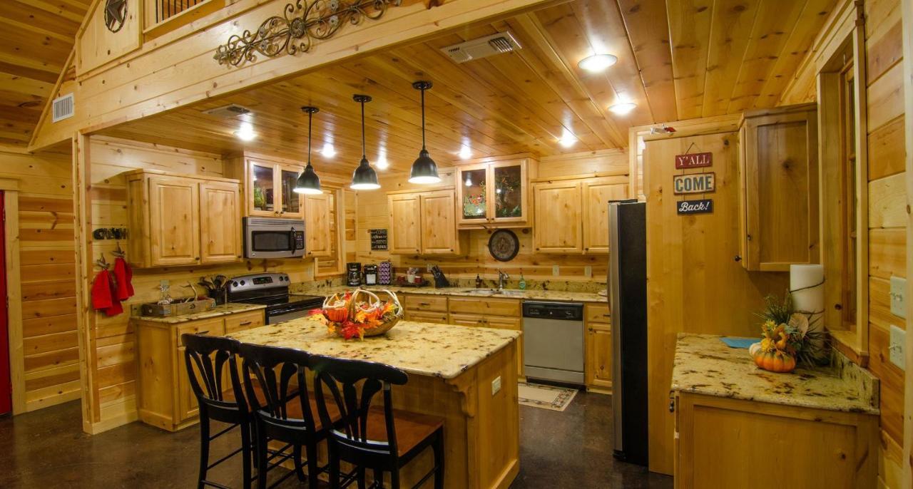 Shine On Harvest Moon W Bbq Villa Broken Bow Esterno foto